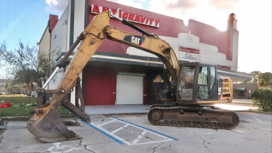 Movie Rider Roadside Attraction Is About To Be Torn Down – Last Look INSIDE Anti Gravity Theatre