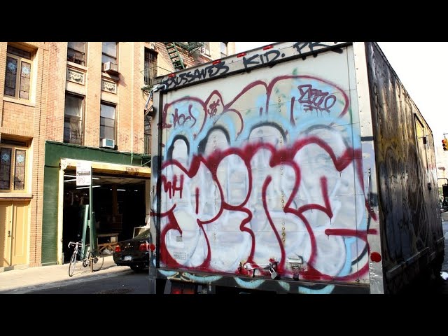 QUEENS NYC GRAFFITI LEGEND PINZ MH!