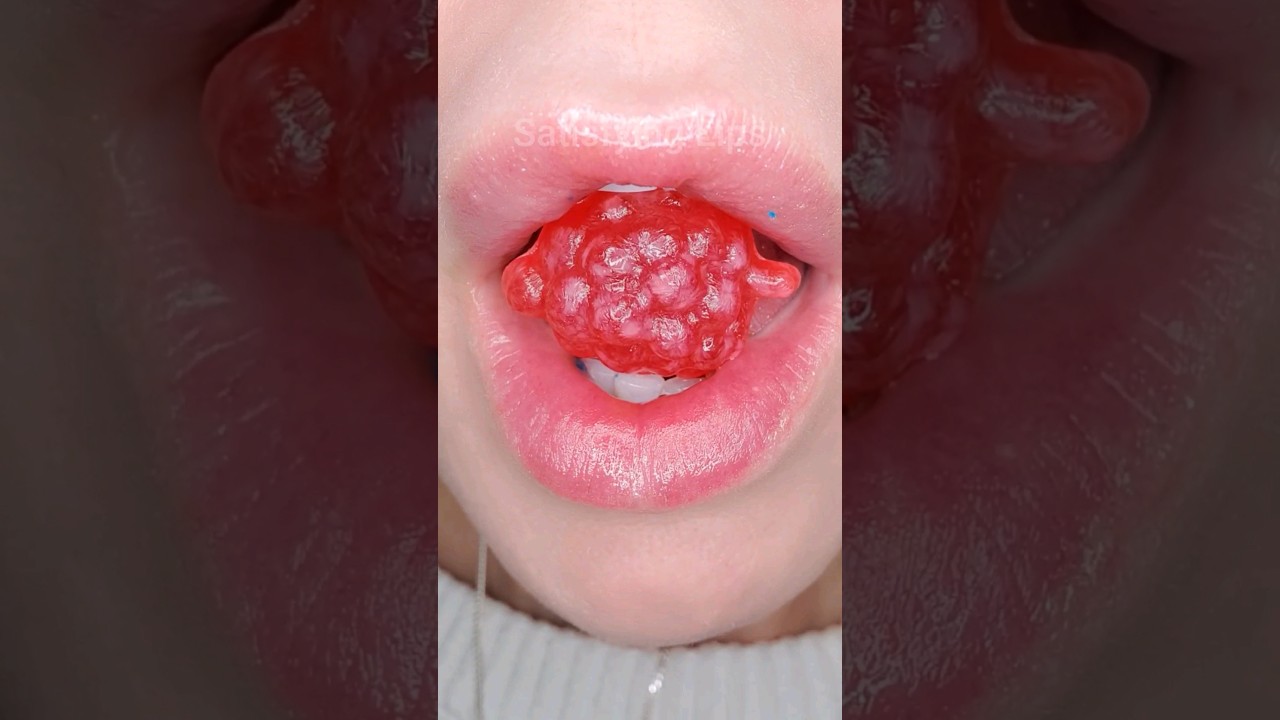 ASMR Satisfying Eating Crunchy Fruit Candy 🍓🍍 #asmr #mukbang #asmrcrunch