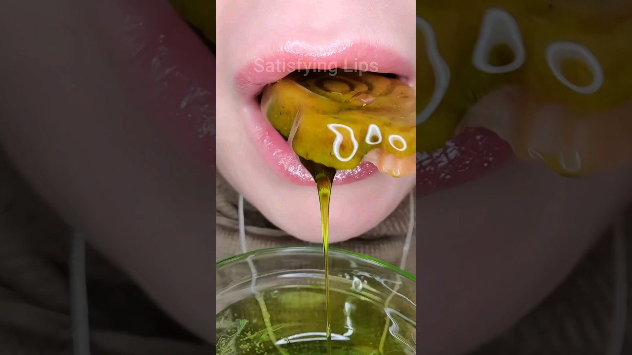 ASMR Satisfying Eating Hawthorn Rocket Dipped In Honey 🚀🍯 #asmr #honey #satisfyingsounds