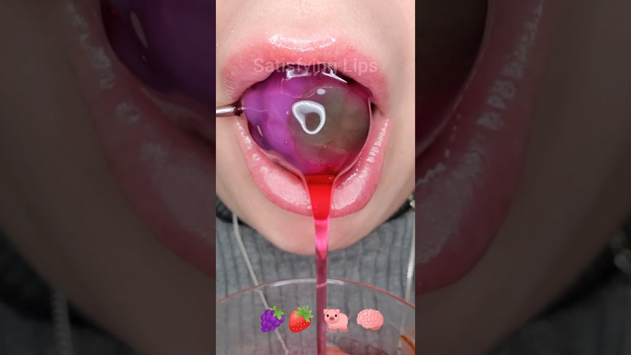 ASMR Satisfying Eating Tasty Candy #asmr #emojichallenge #satisfyingsoungs