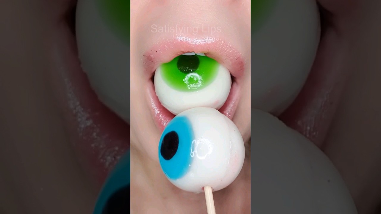 ASMR Satisfying Eating Gummy Eye Balls 👁 #asmr #gummy #satisfyingvideo