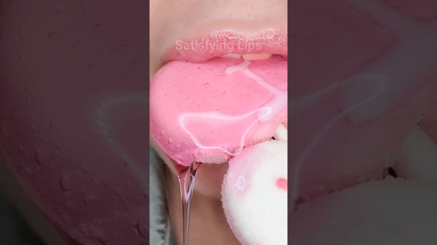 ASMR Satisfying Eating I ❤️ U Marshmallow #asmr #love #satisfyingsounds